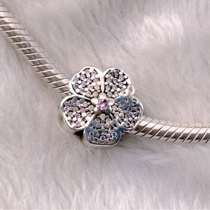 Pandora Sparkling Primrose Charm